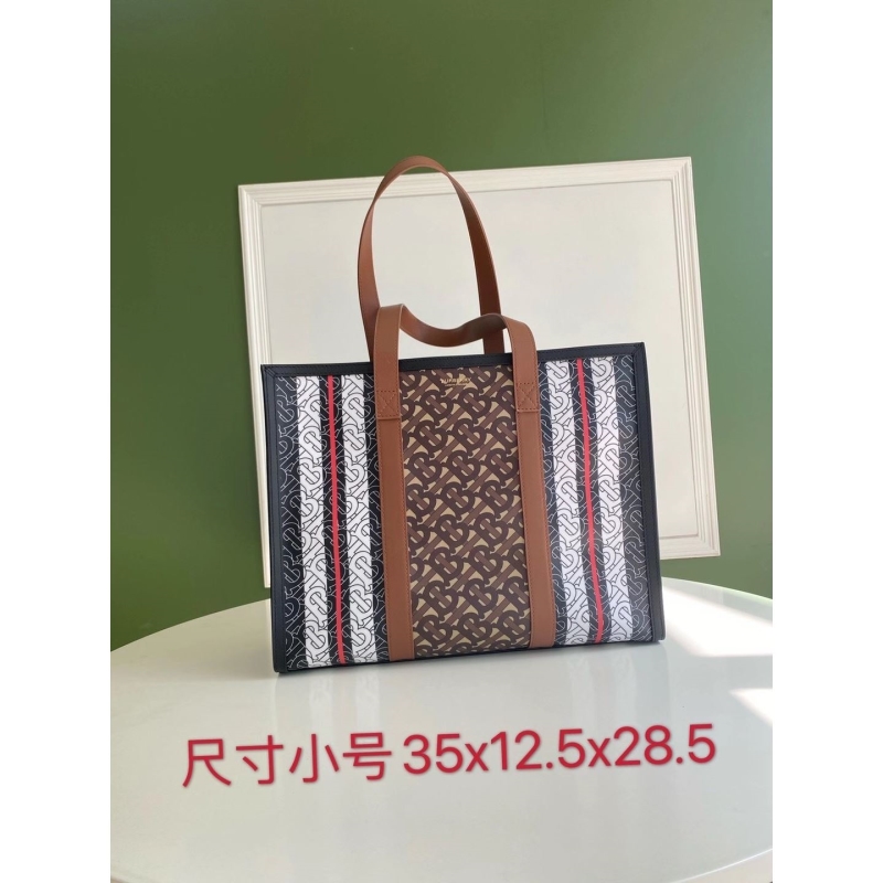 B**rry shopping bags